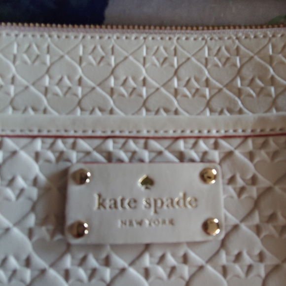 Authentic Kate Spade Penn Place Keisha Crossbody - Picture 3 of 8